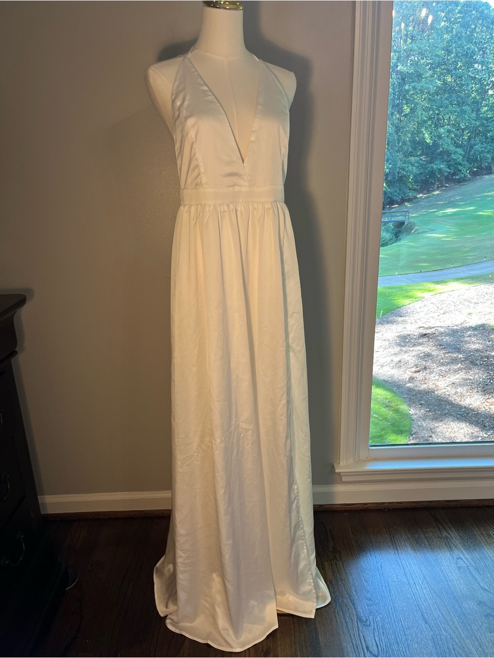 Lulus White Dress New With Tags Maxi BRIDAL -Large -v neck - Special Occasion